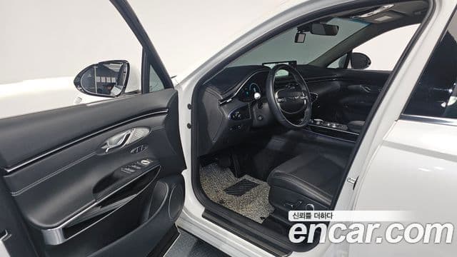 Genesis GV70 2023 — ფოტო 9/20