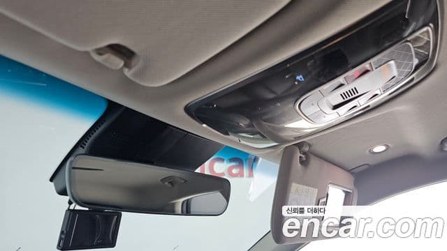 Genesis GV70 2023 — ფოტო 18/20