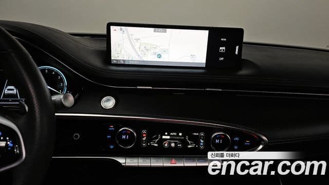 Genesis GV70 2022 — Şəkil 15/20