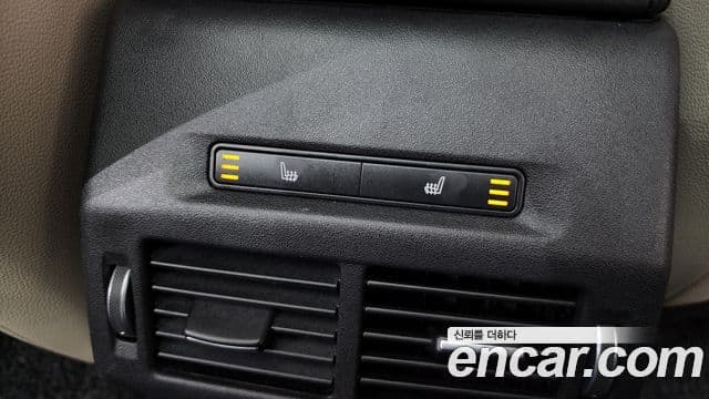 Land Rover Discovery Sport 2021 — Şəkil 18/20