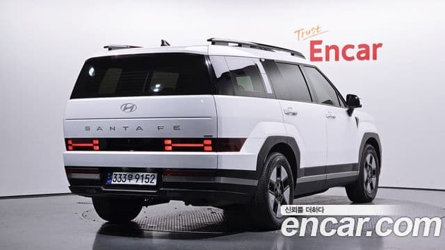 Hyundai Santa Fe 2023 — Şəkil 18/20