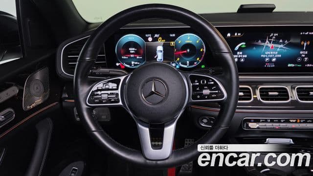 Mercedes-Benz GLE-Class 2022 — ფოტო 13/20