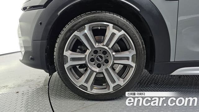 Mini Cooper S Countryman 2021 — ფოტო 5/20