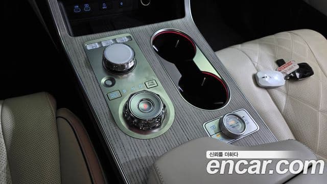 Genesis GV80 2023 — Şəkil 9/20
