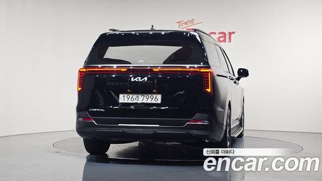 Kia Carnival 2023 — Фото 4/20
