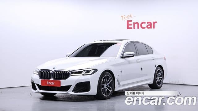 BMW 5 Series 2022 — Şəkil 10/20