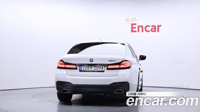 BMW 5 Series 2022 — Şəkil 3/20