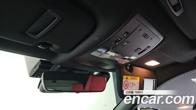 Lexus UX250h 2022 — Photo 10/20
