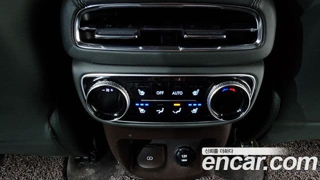 Genesis GV80 2021 — Şəkil 18/20