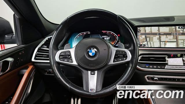 BMW X6 2021 — Photo 22/37