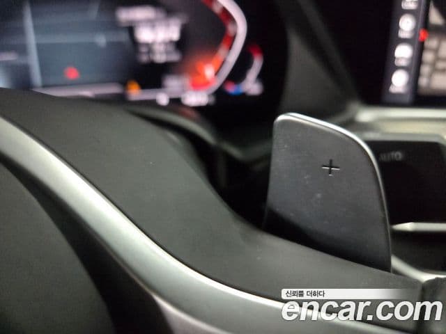 BMW X6 2021 — Photo 29/37