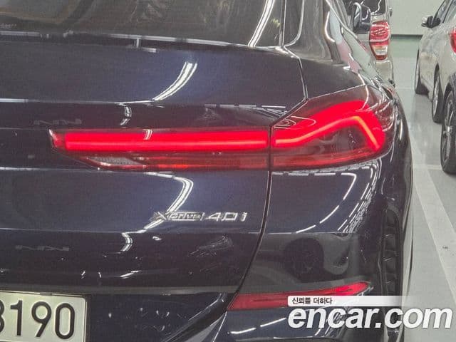 BMW X6 2021 — Photo 12/37