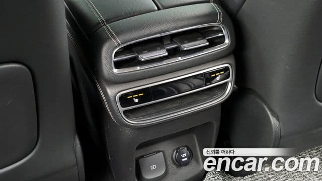 Genesis GV80 2020 — ფოტო 19/20