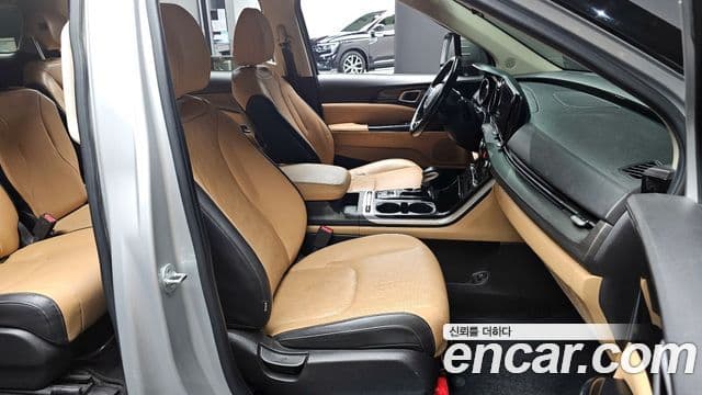 Kia Carnival 2021 — Şəkil 10/20