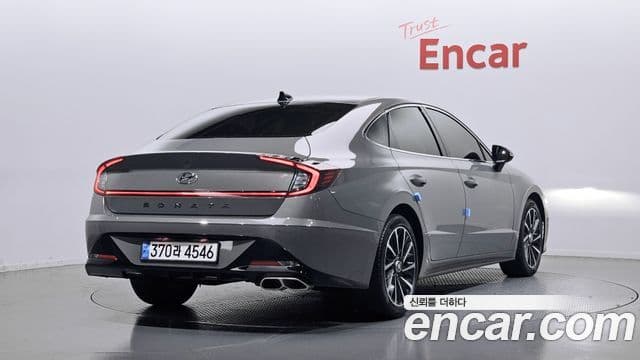 Hyundai Sonata 2022 — ფოტო 2/20