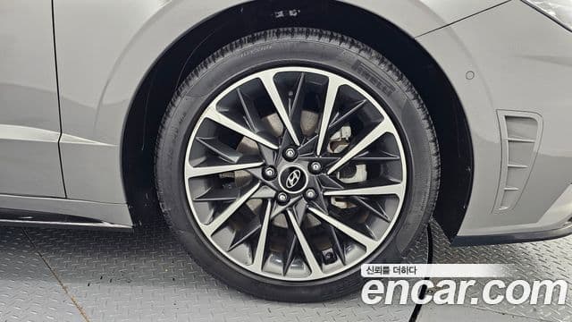Hyundai Sonata 2022 — ფოტო 5/20
