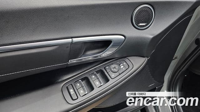 Hyundai Sonata 2022 — ფოტო 17/20