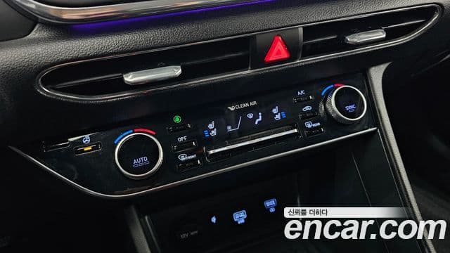 Hyundai Sonata 2022 — ფოტო 18/20