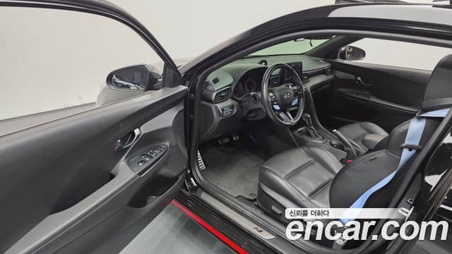 Hyundai Veloster 2021 — Photo 15/20