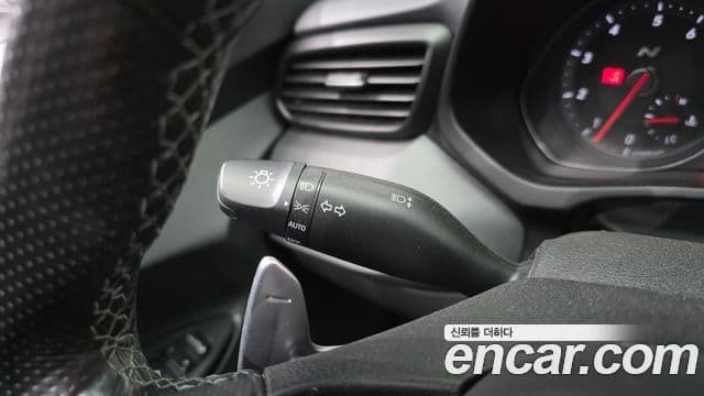 Hyundai Veloster 2021 — Photo 10/20