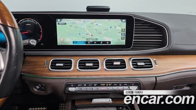 Mercedes-Benz GLS-Class 2021 — Фото 15/20