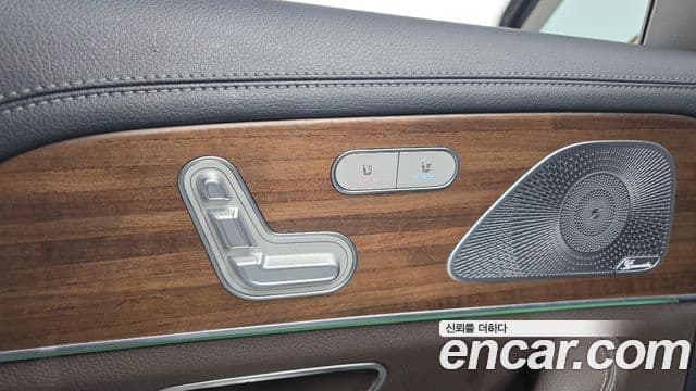 Mercedes-Benz GLS-Class 2021 — Фото 18/20