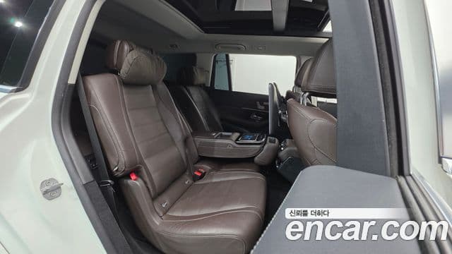 Mercedes-Benz GLS-Class 2021 — Фото 19/20