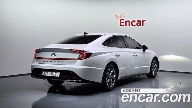 Hyundai Sonata Hybrid 2022 — ფოტო 10/20