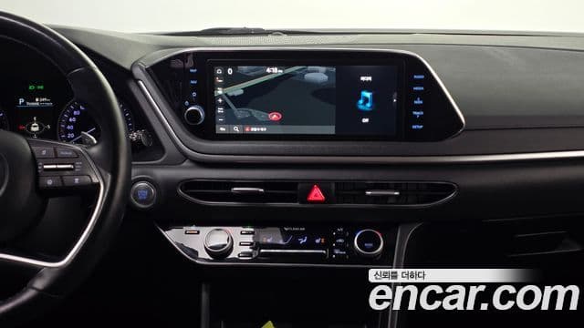 Hyundai Sonata Hybrid 2022 — ფოტო 8/20