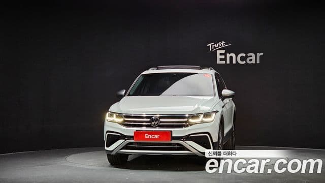 Volkswagen Tiguan Allspace 2023 — Photo 12/20