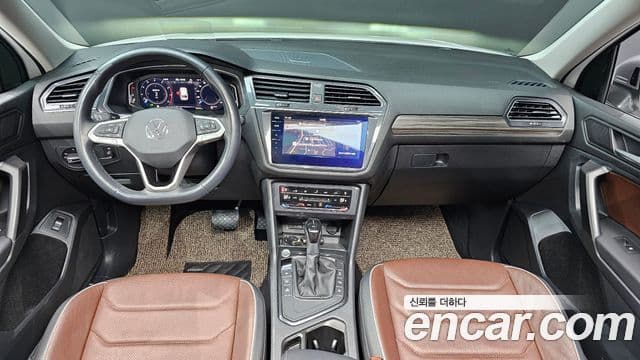 Volkswagen Tiguan Allspace 2023 — Photo 6/20