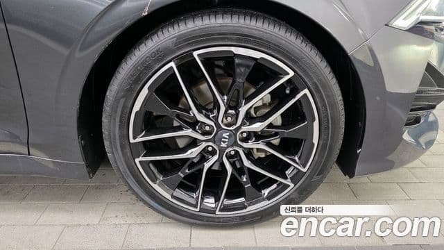 Kia K5 2020 — ფოტო 5/20