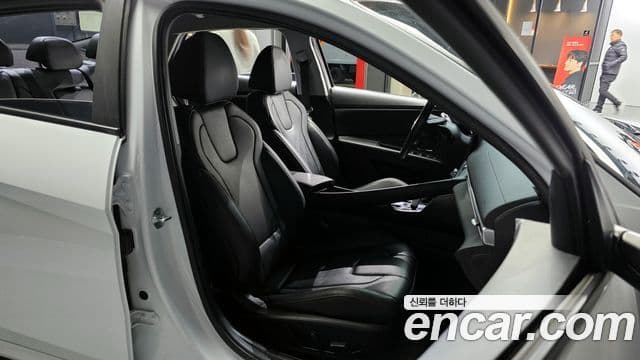 Hyundai The New Avante Hybrid 2022 — ფოტო 18/20