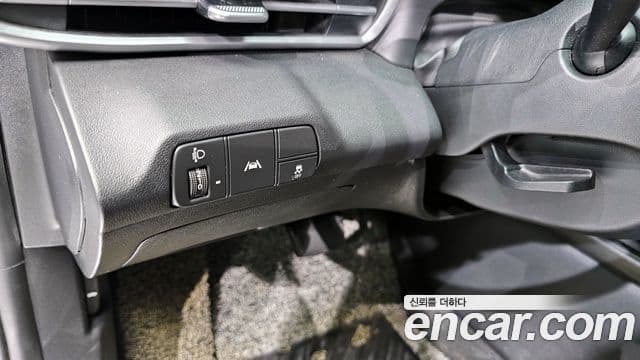 Hyundai The New Avante Hybrid 2022 — ფოტო 15/20