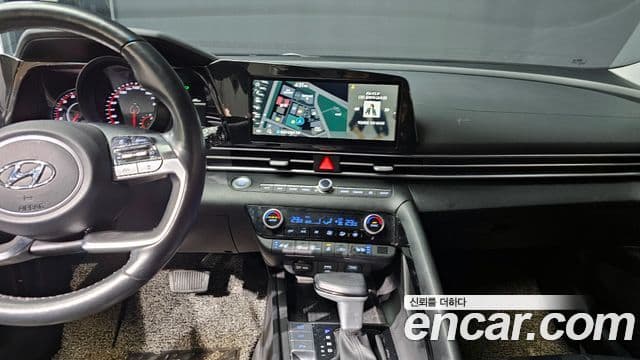 Hyundai The New Avante Hybrid 2022 — ფოტო 16/20