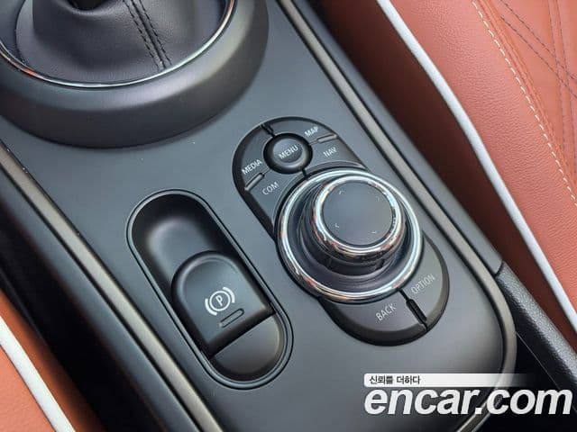 Mini Cooper S Countryman 2022 — Фото 12/20