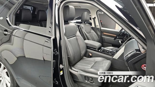 Land Rover Discovery 5 2018 — Şəkil 9/20