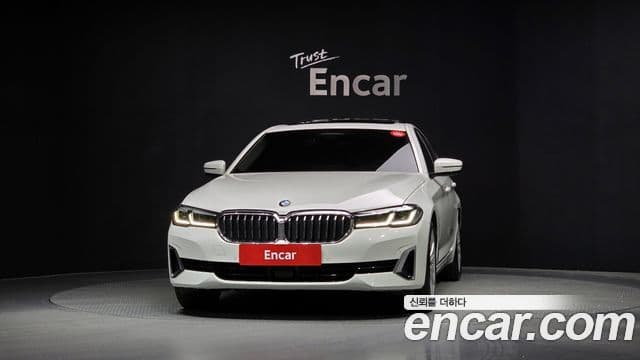 BMW 5 Series 2023 — Şəkil 3/20