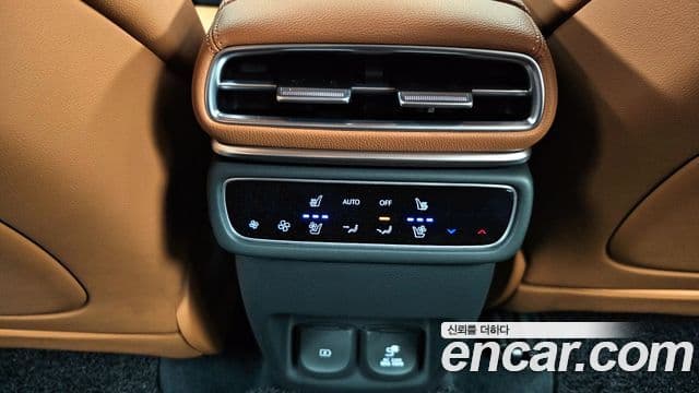 Genesis GV80 2023 — ფოტო 17/20
