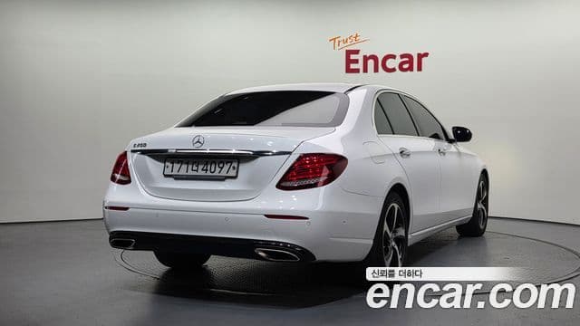 Mercedes-Benz E-Class 2020 — Şəkil 2/20