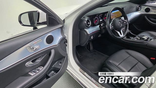 Mercedes-Benz E-Class 2020 — Şəkil 12/20