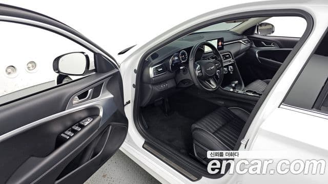Genesis G70 2022 — Photo 12/20