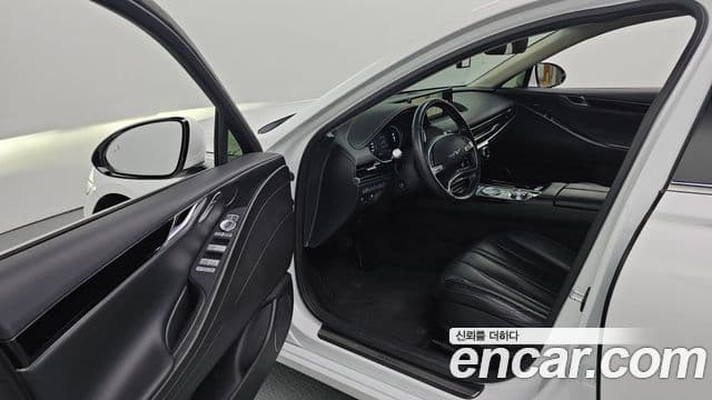 Genesis Electrified G80 2020 — Şəkil 10/20