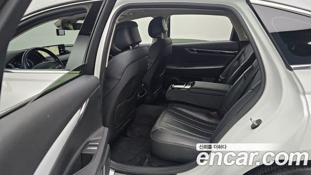 Genesis Electrified G80 2020 — Şəkil 12/20