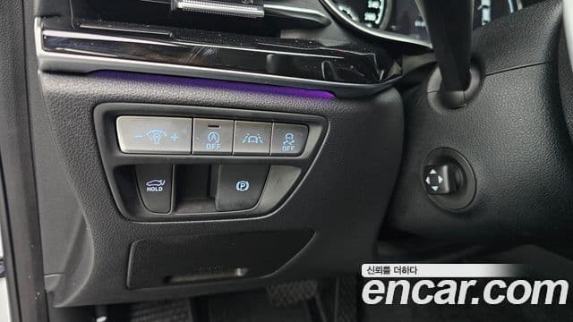 Genesis Electrified G80 2020 — Şəkil 19/20