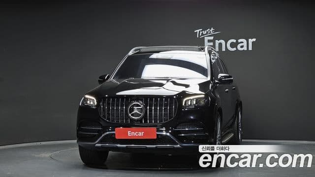 Mercedes-Benz GLS-Class 2023 — Photo 13/20