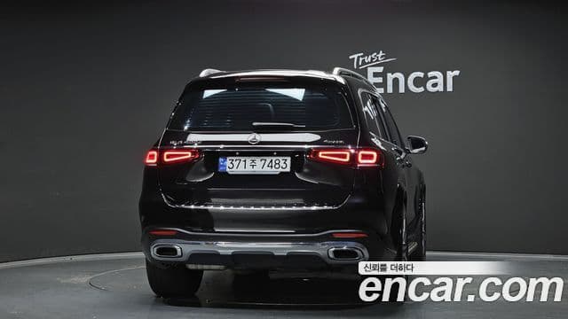 Mercedes-Benz GLS-Class 2023 — Photo 4/20