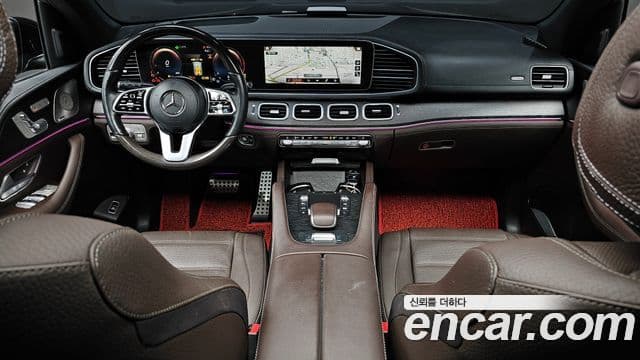 Mercedes-Benz GLS-Class 2023 — Photo 17/20