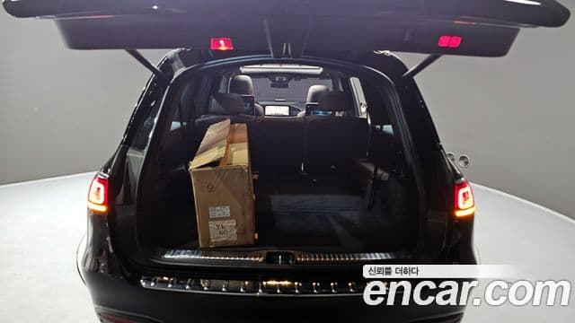 Mercedes-Benz GLS-Class 2023 — Photo 14/20