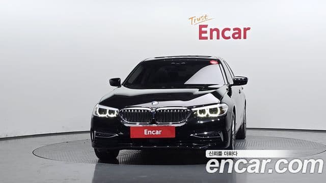 BMW 5 Series 2019 — ფოტო 3/20